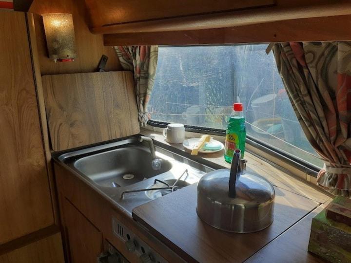 Sundial Cottage Eriba Caravan NWI Exteriör bild
